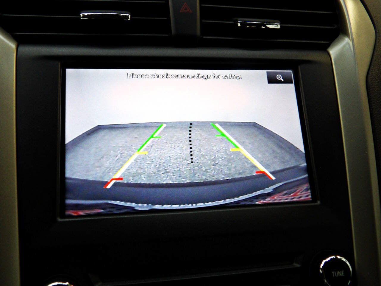Used 2016 Ford Fusion SE w/ Equipment Group 502A FWD image 16