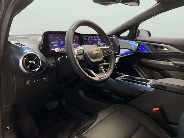 Used 2024 Chevrolet Equinox EV LT FWD image 57