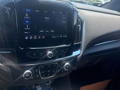 Used 2023 Chevrolet Traverse RS AWD/4WD image 8