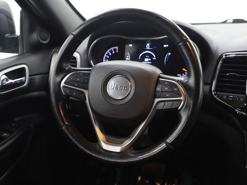 Used 2021 Jeep Grand Cherokee Laredo X image 17