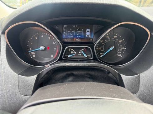 Used 2015 Ford Focus SE w/ SE Sport Package FWD image 29