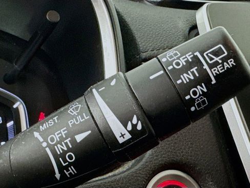 Used 2017 Honda CR-V EX-L image 16