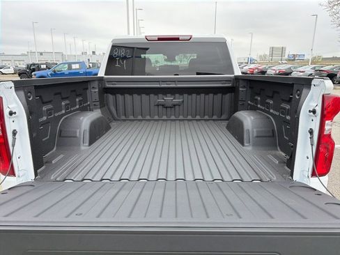 New 2026 Chevrolet Silverado 1500 RST AWD/4WD image 13