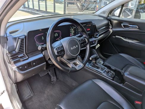 Used 2024 Kia Sportage EX image 12