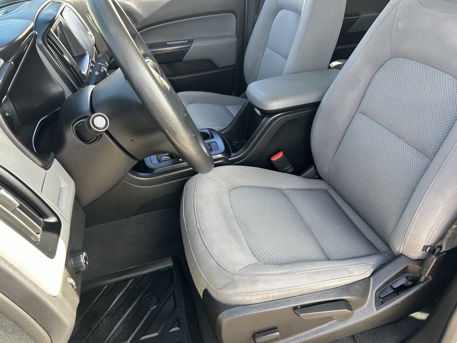 Used 2020 Chevrolet Colorado W/T w/ WT Convenience Package RWD image 21
