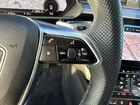 Used 2023 Audi e-tron S Premium Plus w/ Black Optic Package image 19