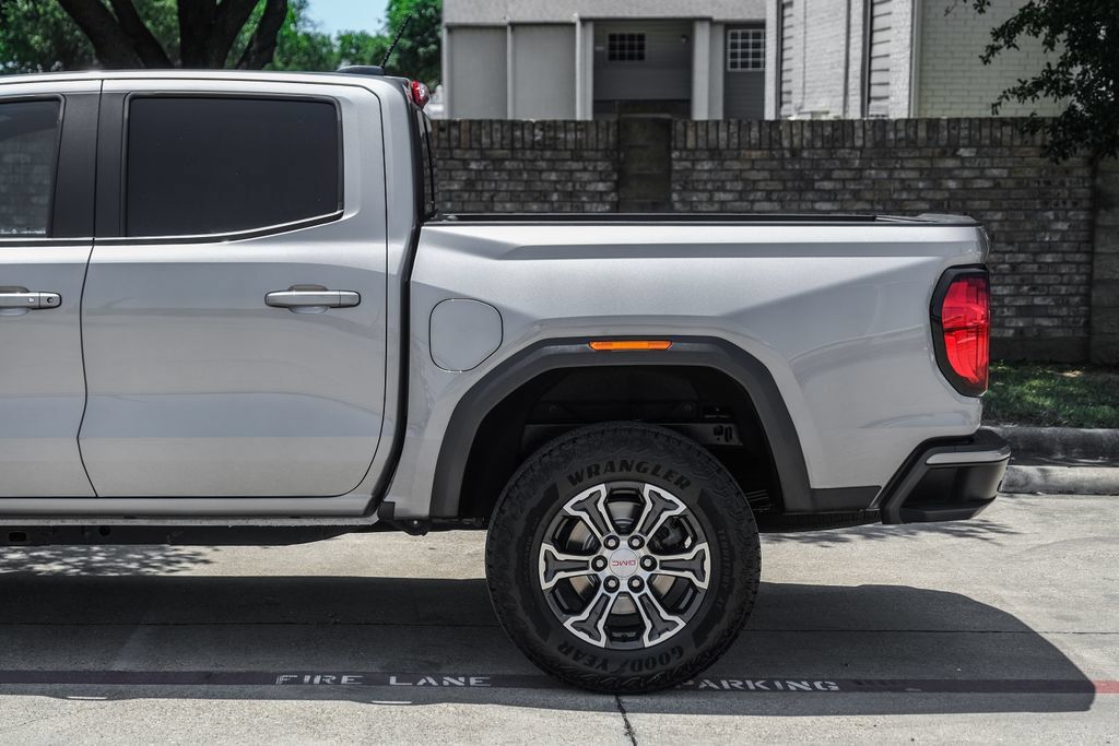 Used 2023 GMC Canyon AT4 w/ Canyon Safety Plus Package AWD/4WD image 22