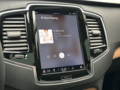 Used 2025 Volvo XC90 B6 Plus w/ Protection Package Premier image 15