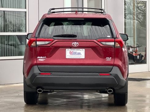 New 2025 Toyota RAV4 XLE w/ Convenience Package image 5