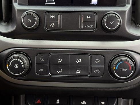 Used 2021 Chevrolet Colorado LT RWD image 19