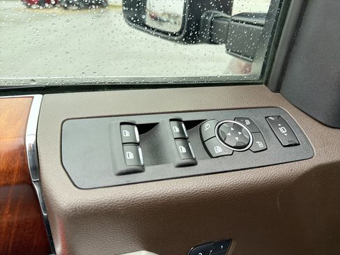 Used 2017 Ford F250 King Ranch w/ King Ranch Ultimate Package image 13