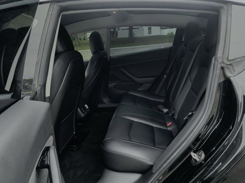 Used 2018 Tesla Model 3 Performance image 14