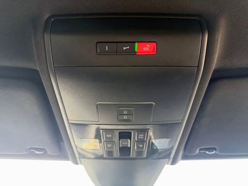 Used 2022 Volkswagen Atlas Cross Sport SEL AWD/4WD image 21