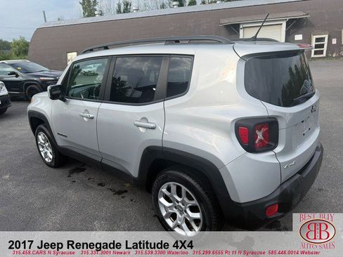 Used 2017 Jeep Renegade Latitude w/ Popular Equipment Group AWD/4WD image 5