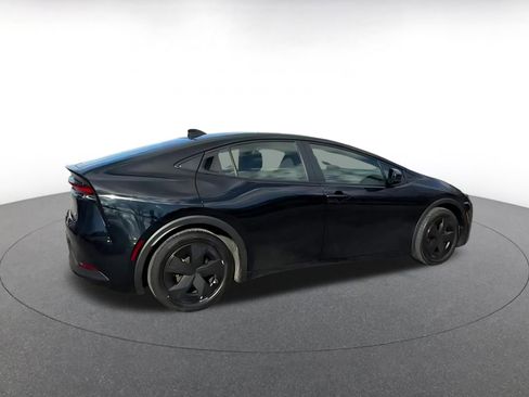 Used 2025 Toyota Prius LE image 15