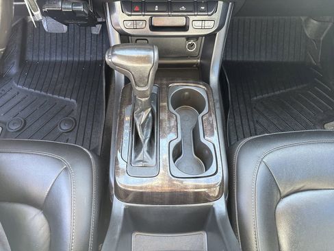 Used 2018 GMC Canyon SLT w/ Trailering Package image 23