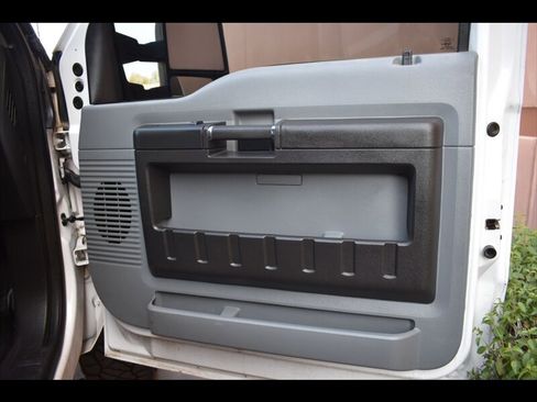 Used 2015 Ford F250 XL w/ Power Equipment Group AWD/4WD image 31