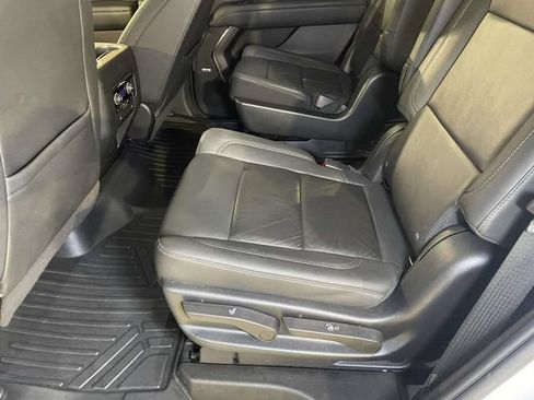 Used 2022 Chevrolet Tahoe LT w/ LT Signature Package AWD/4WD image 20