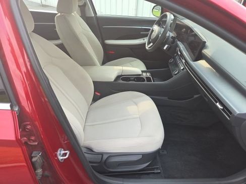 Used 2025 Hyundai Sonata SEL FWD image 41