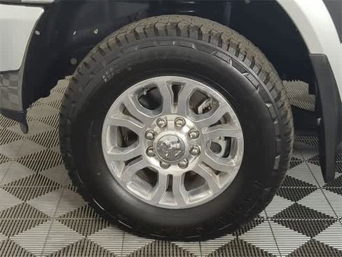 Used 2018 RAM 2500 Laramie w/ Convenience Group image 14