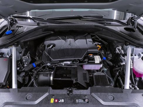 Certified 2026 Genesis GV70 2.5T AWD/4WD image 21