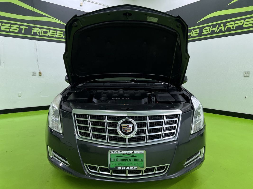 Used 2013 Cadillac XTS Luxury w/ Driver Awareness Package FWD image 4