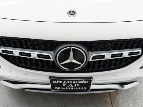 Used 2025 Mercedes-Benz GLA 250 4MATIC w/ Winter Package image 37