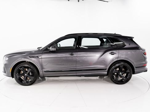 New 2025 Bentley Bentayga Extended Wheelbase image 2