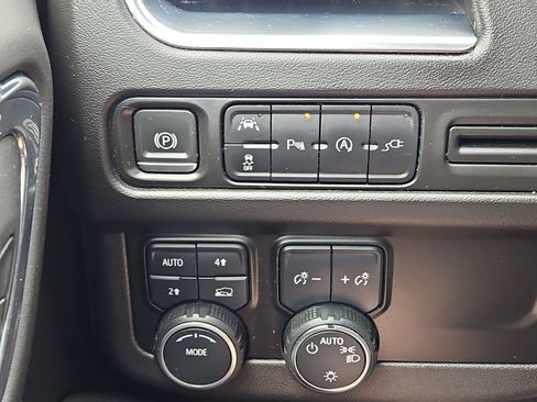 Certified 2022 Chevrolet Tahoe LT AWD/4WD image 18