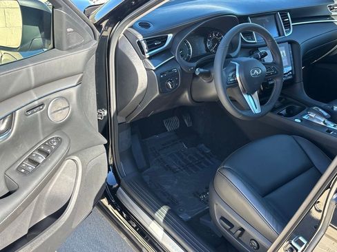 New 2025 INFINITI QX50 Luxe image 10