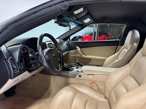 Used 2006 Chevrolet Corvette Convertible w/ Preferred Equipment Group RWD image 43