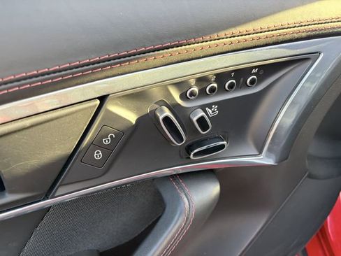 Used 2020 Jaguar F-TYPE Checkered Flag image 6