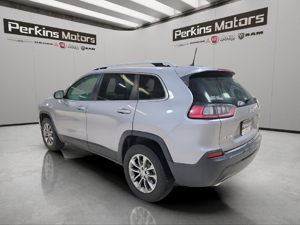 Used 2019 Jeep Cherokee Latitude Plus AWD/4WD image 4