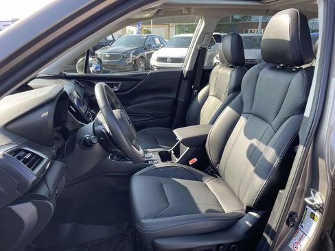 Used 2019 Subaru Forester Touring AWD/4WD image 8
