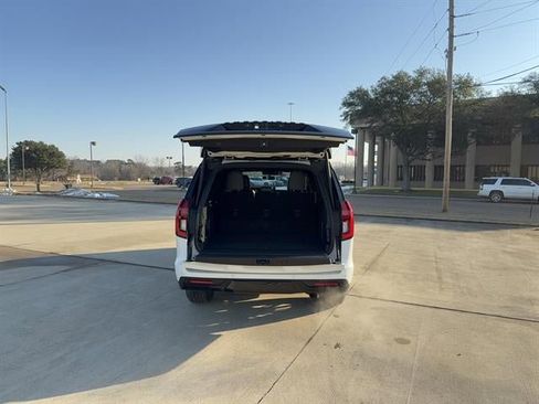 New 2026 Ford Expedition Max Platinum w/ Stealth Appearance Package image 6