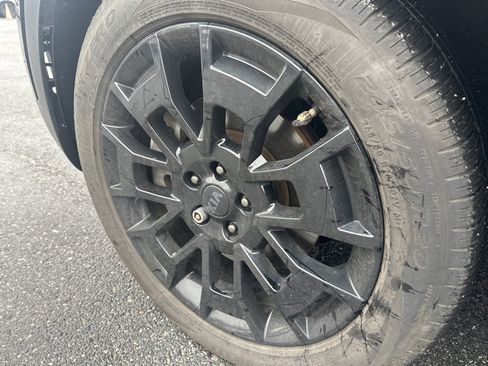 Used 2021 Kia Telluride SX w/ SX Prestige Package image 9