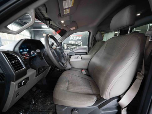 Used 2016 Ford F150 XLT w/ XTR Package image 9