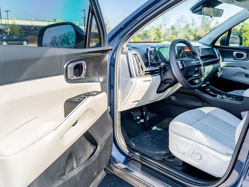 New 2026 Kia Sorento S FWD image 14