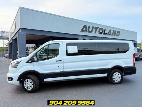 Used 2023 Ford Transit 350 XLT RWD image 5