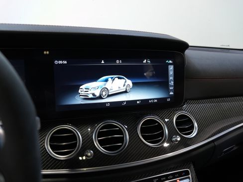 Used 2019 Mercedes-Benz E 63 AMG S image 47