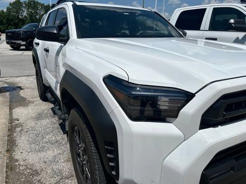 Used 2025 Toyota 4Runner SR5 AWD/4WD image 1