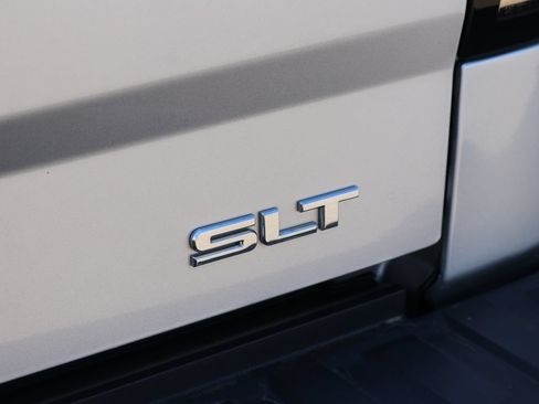 Used 2017 GMC Sierra 1500 SLT AWD/4WD image 36