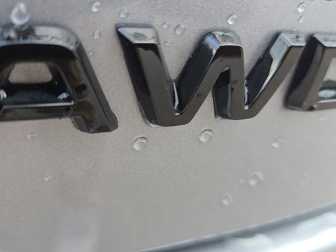 Used 2023 Honda Pilot Sport image 15