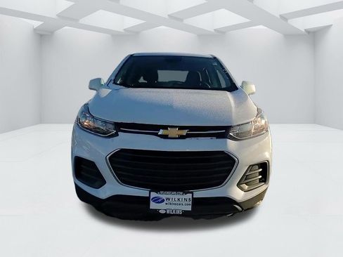 Used 2019 Chevrolet Trax LS image 2