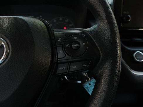Used 2023 Toyota Corolla LE FWD image 29