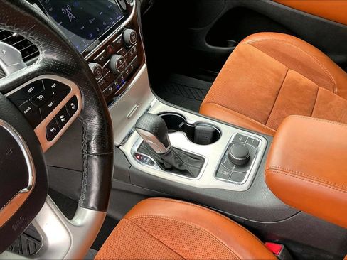 Used 2019 Jeep Grand Cherokee SRT AWD/4WD image 15