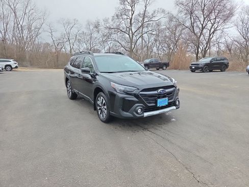 Used 2024 Subaru Outback Limited image 11