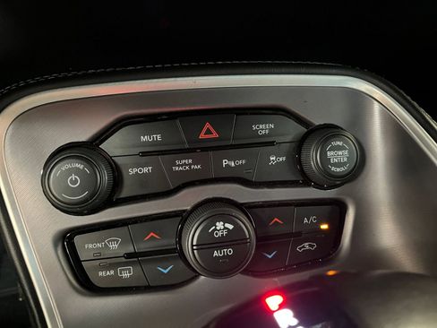 Used 2022 Dodge Challenger GT w/ Plus Package image 24