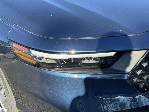 Certified 2023 Honda Accord EX image 8