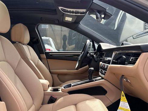 New 2025 Porsche Macan image 16